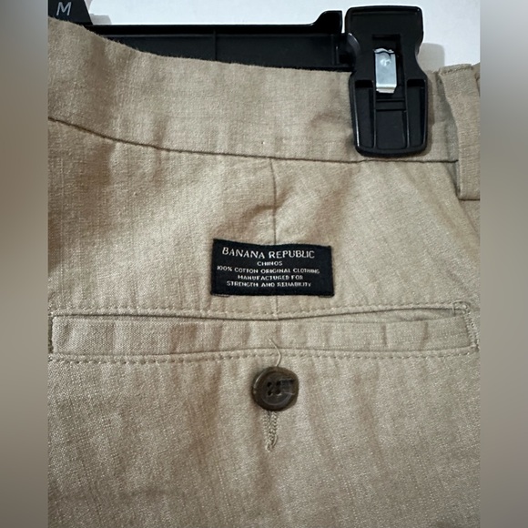 Banana Republic Mens Emerson chino fit pants are a size 36. - Picture 3 of 11